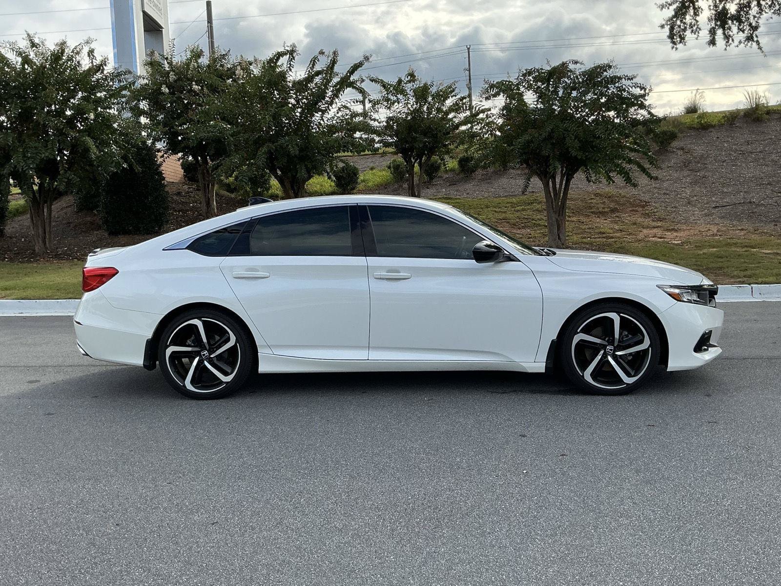 Used 2022 Honda Accord Sport Special Edition image 6
