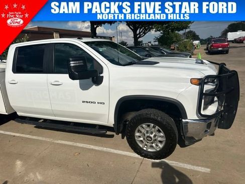 Used 2024 Chevrolet Silverado 2500 LT AWD/4WD image 6