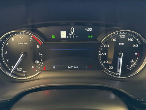 Used 2025 Cadillac XT6 Premium Luxury FWD image 40