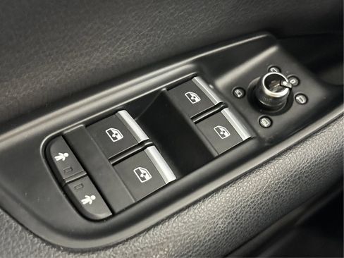 Used 2019 Audi Q7 3.0T Premium Plus image 43