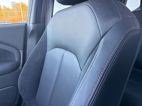 Used 2025 Subaru Forester Touring w/ Popular Package - Touring AWD/4WD image 40