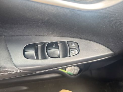 Used 2017 Nissan Sentra SV image 21