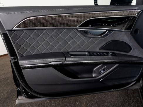 Used 2025 Audi S8 image 47