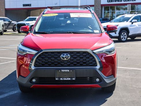 Certified 2022 Toyota Corolla Cross XLE w/ Convenience Package FWD image 19