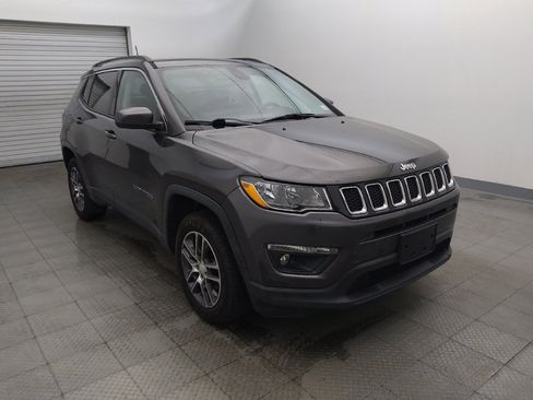 Used 2018 Jeep Compass Latitude w/ Popular Equipment Group AWD/4WD image 13