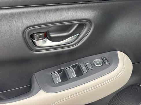 Used 2025 Honda HR-V EX-L image 16