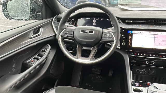 New 2026 Jeep Grand Cherokee Altitude AWD/4WD image 23
