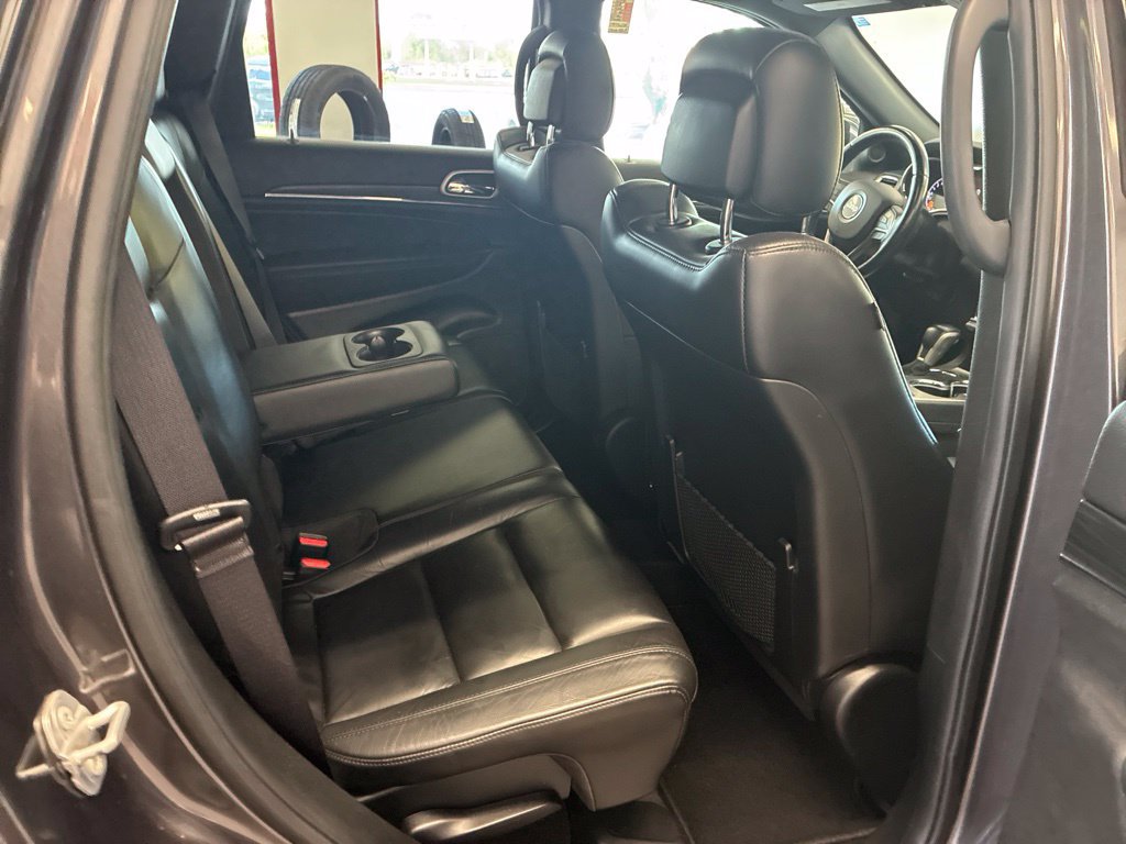 Used 2021 Jeep Grand Cherokee Limited AWD/4WD image 27