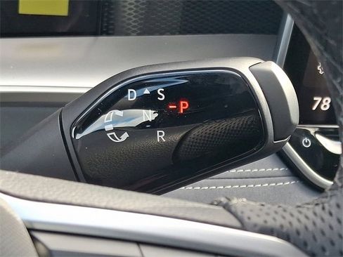 New 2026 Volkswagen Tiguan SE R-Line image 8