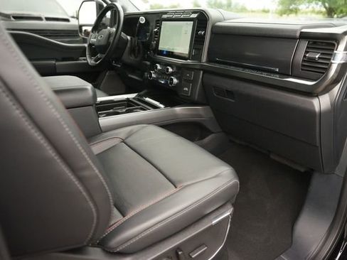 Certified 2023 Ford F250 Lariat w/ Lariat Ultimate Package AWD/4WD image 17