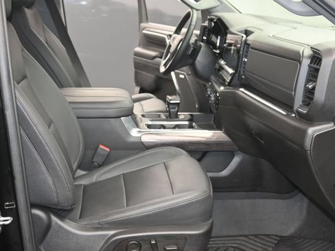 Certified 2023 Chevrolet Silverado 1500 LTZ w/ LTZ Premium Package AWD/4WD image 11
