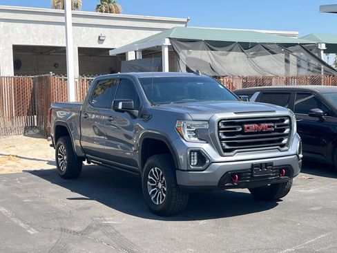 Used 2021 GMC Sierra 1500 AT4 w/ AT4 Preferred Package AWD/4WD image 2