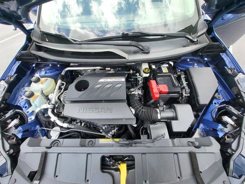 Used 2023 Nissan Rogue SV image 9