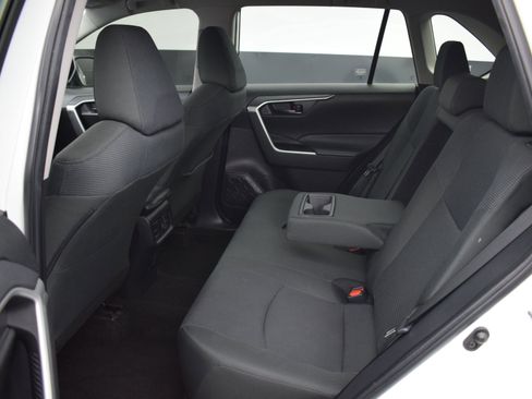 Used 2024 Toyota RAV4 LE AWD/4WD image 12