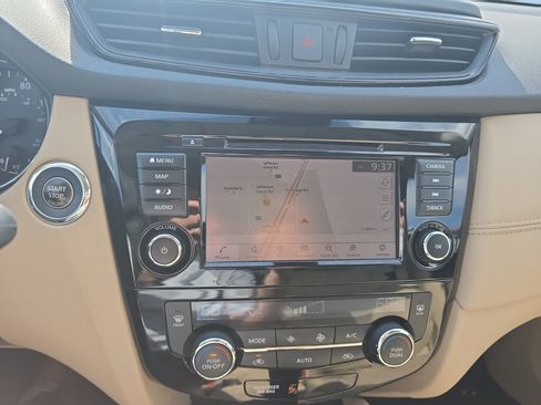 Used 2020 Nissan Rogue SL w/ Premium Package FWD image 15