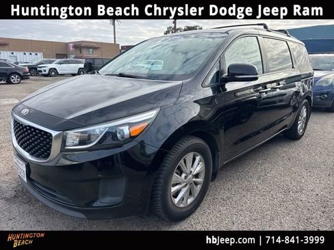 Used 2016 Kia Sedona LX w/ LX Essentials Premium Package FWD image 1