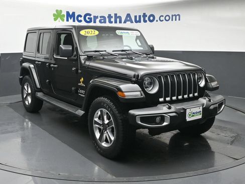 Used 2022 Jeep Wrangler Unlimited Sahara w/ LED Lighting Group AWD/4WD image 2