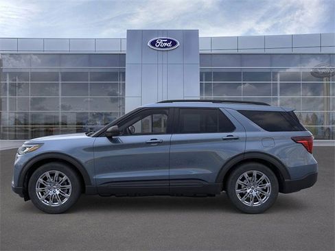 New 2026 Ford Explorer Active image 3