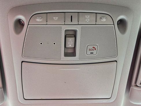 Used 2023 INFINITI QX80 Premium Select w/ All-Season Package image 32