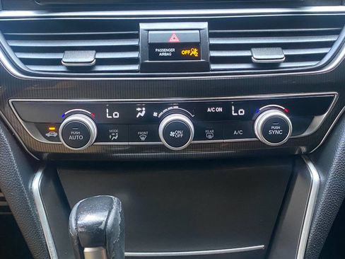 Used 2020 Honda Accord Sport image 27