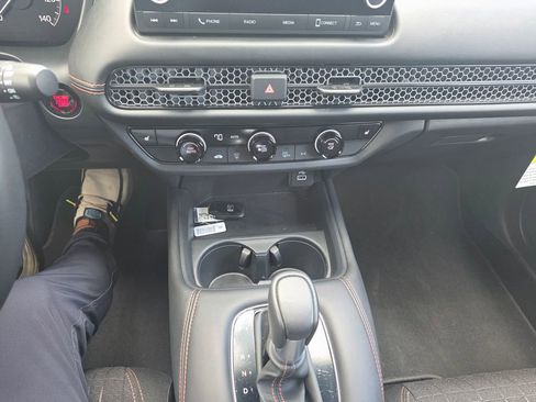 Certified 2025 Honda HR-V Sport image 13