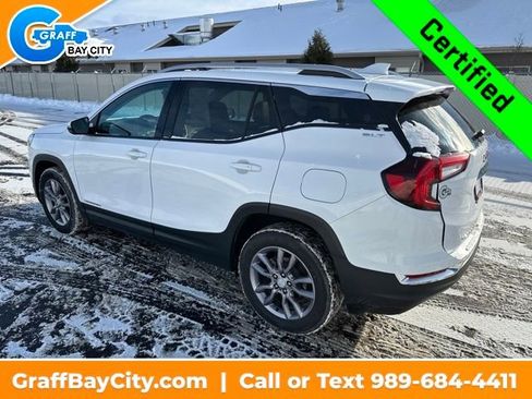 Certified 2023 GMC Terrain SLT image 3