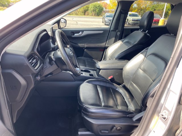 Used 2024 Ford Escape Platinum AWD/4WD image 16