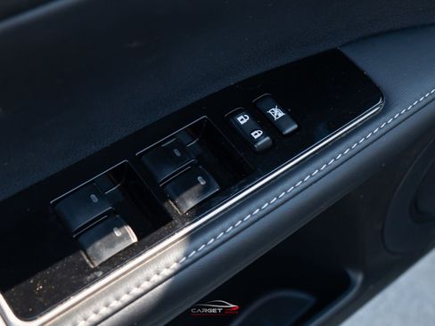 Used 2017 Lexus ES 350 w/ Luxury Package FWD image 39
