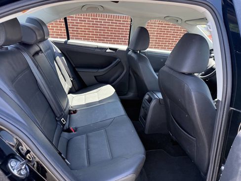 Used 2012 Volkswagen Jetta SE FWD image 20