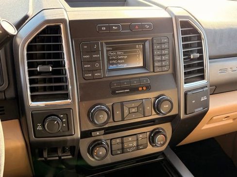 Used 2018 Ford F250 XLT w/ XLT Value Package AWD/4WD image 19