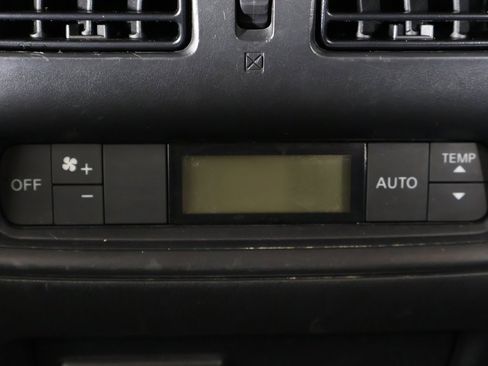 Used 2019 Nissan Pathfinder SV image 53