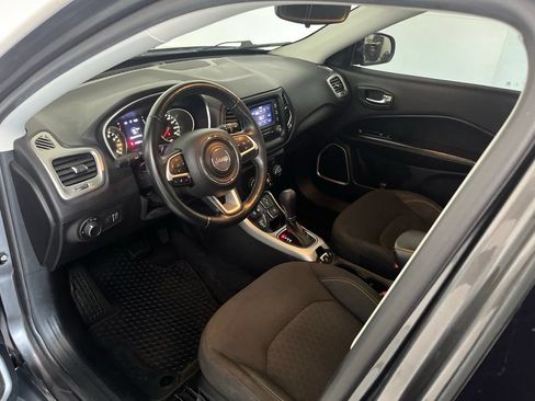 Used 2018 Jeep Compass Sport w/ Cold Weather Group AWD/4WD image 22