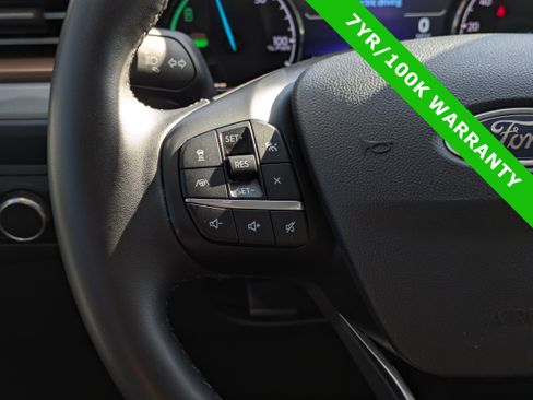 Certified 2024 Ford Maverick Lariat image 25