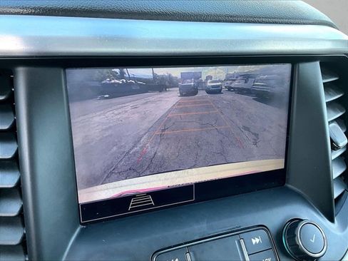 Used 2020 GMC Acadia SLE FWD image 22