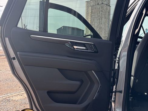 New 2026 Chevrolet Tahoe LS w/ LS Custom Edition AWD/4WD image 28
