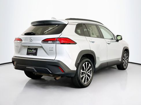 Used 2024 Toyota Corolla Cross XLE w/ Convenience Package image 9