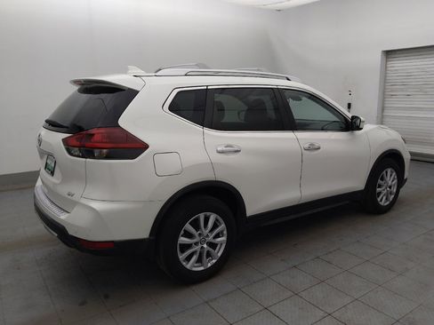 Used 2020 Nissan Rogue SV FWD image 10