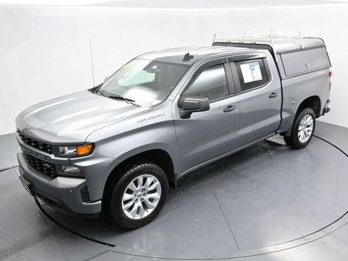 Used 2021 Chevrolet Silverado 1500 Custom AWD/4WD image 39