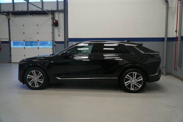 Certified 2024 Cadillac Lyriq Tech w/ Driver Assist Package AWD/4WD image 2