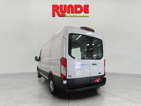Used 2023 Ford E-Transit Medium Roof image 5