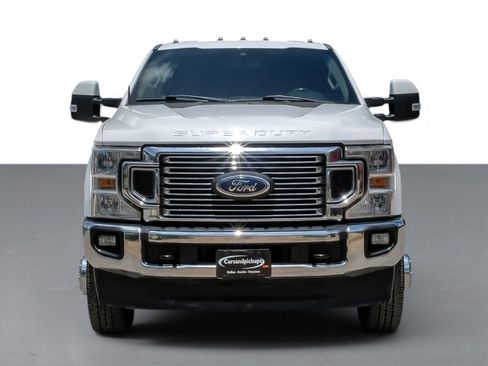 Used 2020 Ford F350 Lariat w/ Lariat Ultimate Package AWD/4WD image 3
