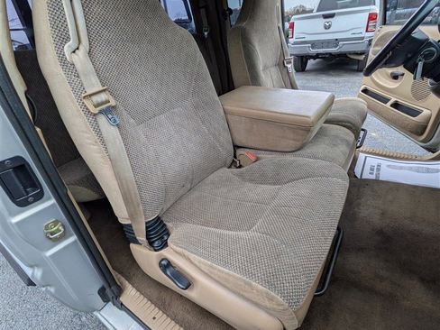 Used 1999 Dodge Ram 2500 Truck SLT image 22