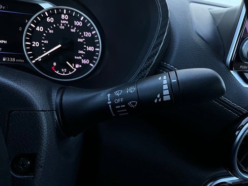 Used 2025 Nissan Sentra SV image 34