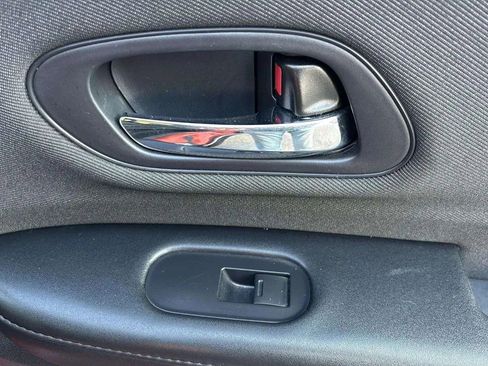 Used 2020 Honda HR-V Sport image 22