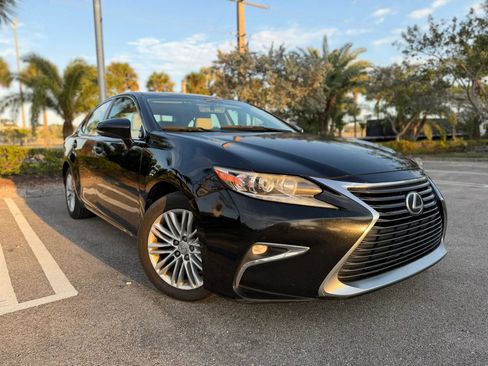 Used 2016 Lexus ES 350 w/ Accessory Package 2 image 1