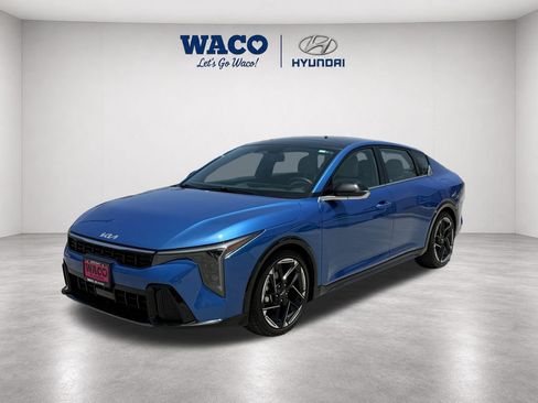 Used 2025 Kia K4 GT-Line w/ GT-Line Premium Package FWD image 3