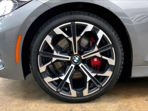 Used 2025 BMW 330i Sedan w/ M Sport Package image 12