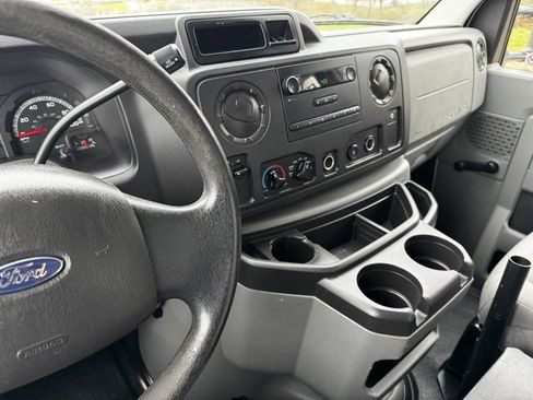 Used 2012 Ford E-250 and Econoline 250 image 7
