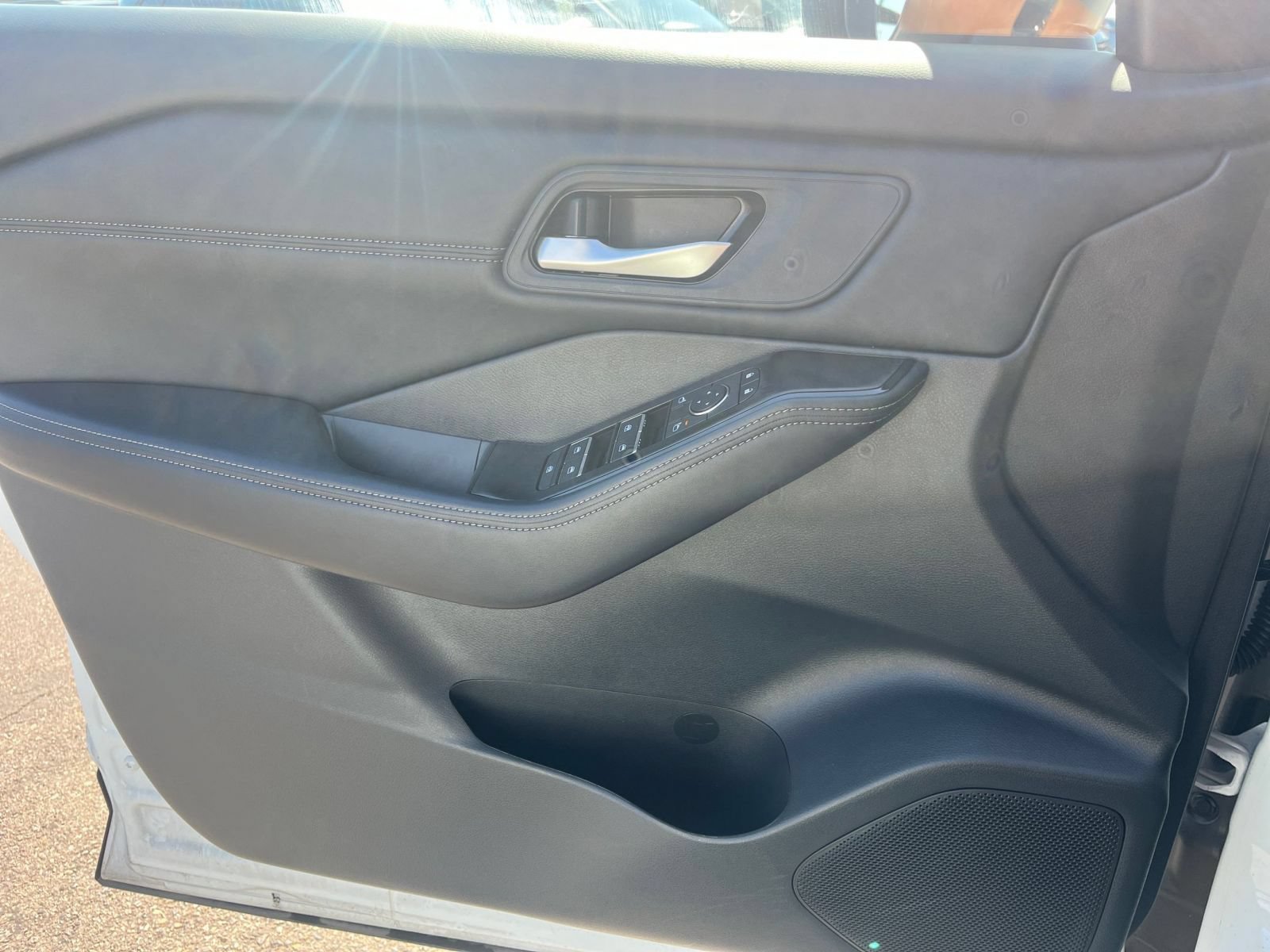 Used 2026 Nissan Rogue SL AWD/4WD image 18