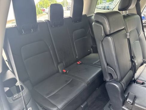 Used 2022 Nissan Pathfinder SL AWD/4WD image 12